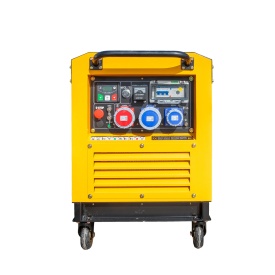 Generator diesel inverter KOMPAK KD11000SEi-T Full Power 230/400 V, 10,6 kVA, cu panou IP67 și controler DC30
