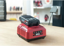 Set incarcator si acumulator SKIL BC1E3114BA „20V Max” (18 V) 2.0Ah+4.0Ah „Keep Cool“ Li-Ion - Img 2
