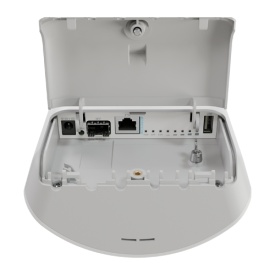 mANTBox ax 15s, antene 12dBi 2.4GHz, 15dBi 5GHz, 1 x Gigabit, 1 x SFP, PoE IN, WiFi6 - MikroTik L22UGS-5HaxD2HaxD-15S - Img 2