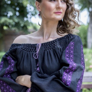 IE CONTEMPORANA NEAGRA CU BRODERIE COLOANE - Img 7