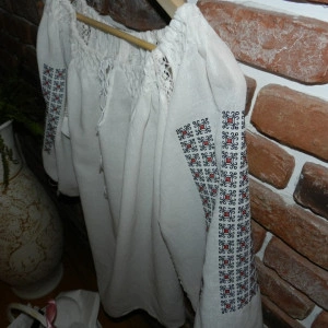 IE CONTEMPORANA ALBA CU BRODERIE COLOANE - Img 2