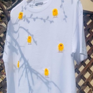 Tricou cu mânecă scurtă, cu pui