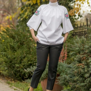 BLUZA BRODATA DIN POPLIN