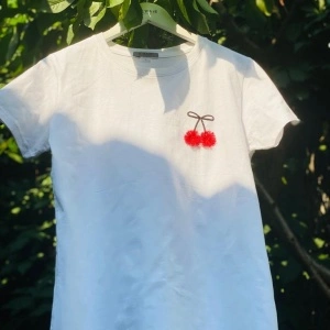 Cherry Tee - Img 3