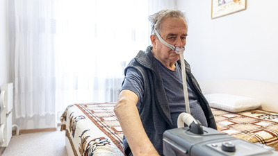 Cât de des se schimbă filtrul, furtunul și perna măștii la un aparat CPAP