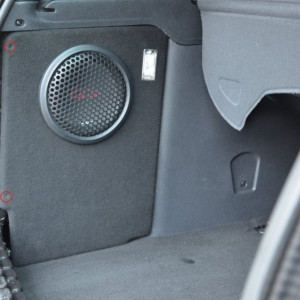 Incinta inchisa subwoofer dedicat Dacia Duster 1, 200 mm, 10L - Img 6