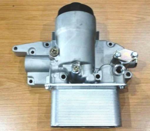 HLADNJAK ULJA SA KUCISTEM DEUTZ 2012 04297956