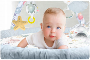 Covoras educativ pentru copii, multifunctional, pereti babynest, 7 jucarii interactive, oglinda, Nukido, 97 x 78 cm, Ocean Blue - Img 8