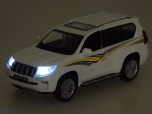 Masinuta metalica de colectie, pentru copii, Toyota Land Cruiser Prado Suv, 1:32, cu sunete, lumini, Alba, ZA5056 - Img 7