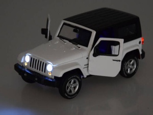 Masinuta metalica de colectie, pentru copii. Jeep Wrangler, 1:32, cu sunete, lumini, ZA3754 - Img 4
