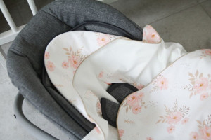 Păturică pentru Bebeluși în Scaun Auto 91×91 cm, Husă de Înfășat cu Glugă, Bumbac, Tiny Star Garden - Img 6