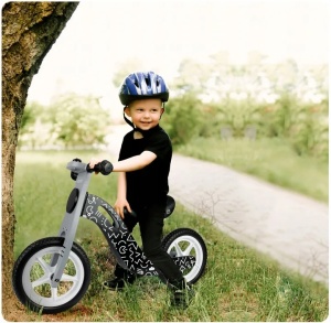 Bicicleta de echilibru din lemn pentru copii, scaun din spuma, roti 12 inchi, Ricokids, Veltino, 7615, Neagra - Img 4