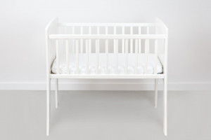 Patut pentru copii, 90 x 40 cm, din lemn de pin, laterale MDF, Woodies Safe Dreams, Classic Crib, Alb - Img 6