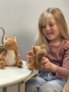Veverita de plus moale si rotunda, Egmont Toys