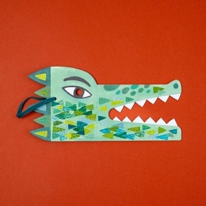 Produs local și creativ – mască crocodil, fabricată în Barcelona