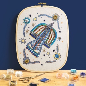 Cerc din lemn pentru expunerea broderiei