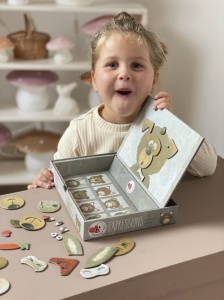 Joc interactiv magnetic Expresii - creează fețe și explorează emoțiile