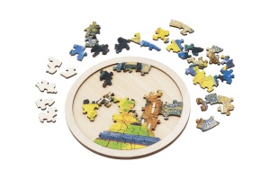 puzzlede arta rotund cu piese din lemn