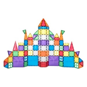 Copil construind un castel colorat cu Cleverclixx 