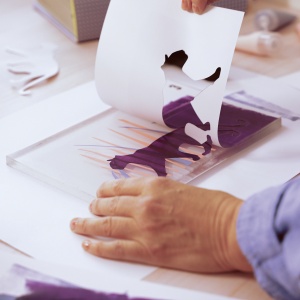 Activitate creativă relaxantă acasă