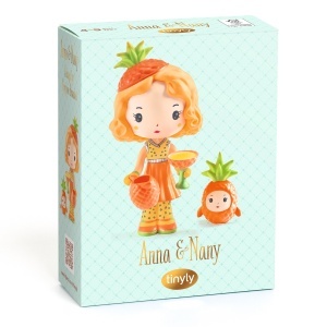 Figurina Anna si companionul ei Nany, din colectia Tinyly de la Djeco