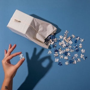 Puzzle art cu scena valului faimos de Hokusai