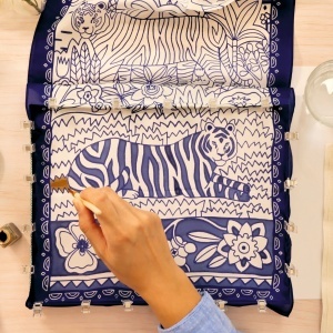 Set creativ pentru adulți – pictură relaxantă pe mătase Atelier 10