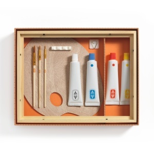 Conținutul setului Atelier 22: pânză, paletă, pensule, cadru din lemn și vopsele