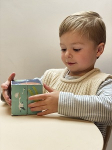 Infinity Cube Sky - joc educativ cu cuburi imprimate pentru copii