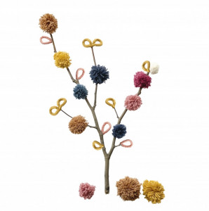 joc creativ cu accesorii pentru creat decoratii din lana Egmont Toys