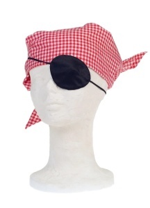 Petic de ochi pentru costum de pirat, Souza!