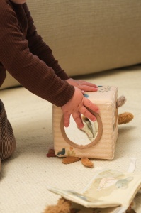 Cub de activitati din material textil, Egmont Toys