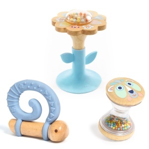Set cadou bebeluși: inel gingival melc, zornăitoare floare cu ventuză și rattle transparent.