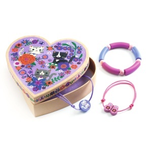 Accesorii pentru copii în cutie inimă decorată