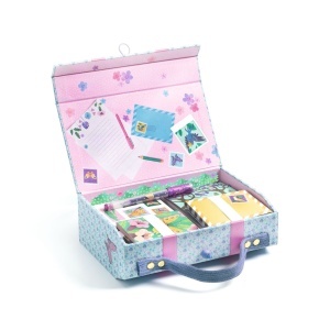 Set complet de papetărie cu caiet, carnețel, pix, plicuri și abțibilduri – model Marie