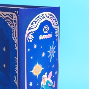 Detaliu copertă ilustrată cu Dragon Girl și dragon auriu