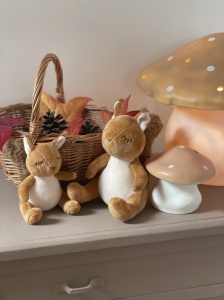 Pam – Veverita de plus moale si rotunda, Egmont Toys 