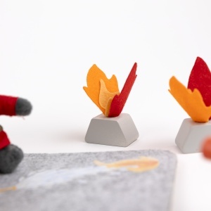 Stație de pompieri din fetru cu prieten miniatural | Egmont Toys