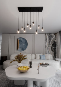Lustra neagra, Lustra suspendata neagra, Lustra cu pendule, Lustra metal neagra, Lustra metal, Lustra moderna neagra, Lustra living, Lustra living neagra, Lustra moderna, Lustra dormitor, Lustra dormitor neagra, Lustra bucatarie, Lustra din metal, Lustra 