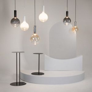 Pendul alb, Pendul metal, Pendul metal alb, Pendul iluminat insula, Pendul interior, Pendul interior culoare alb, Iluminat interior, Pendul masa, Iluminat masa dining, Pendul modern, Iluminat bucatarie, Pendul bucatarie, Pendul insula bucatarie