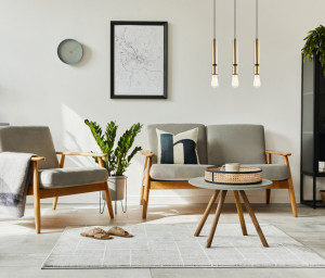 Lustra aurie, Lustra suspendata aurie, Lustra cu pendule, Lustra metal aurie, Lustra metal, Lustra moderna aurie, Lustra living, Lustra living aurie, Lustra moderna, Lustra dormitor, Lustra dormitor aurie, Lustra bucatarie, Lustra din metal, Lustra suspen
