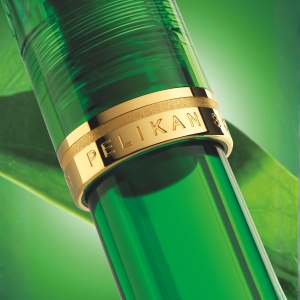 Stilou Souverän® M800 Green Demonstrator, penita F aur 18k, accesorii aur 24k - Img 2