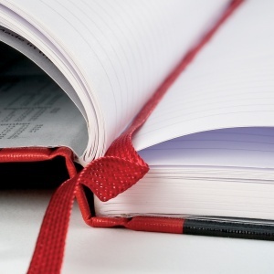 Agenda nedatata Oxford Black n' Red A5 96 file, coperta rigida, dictando - Img 3