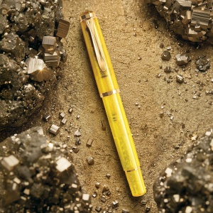 Stilou Editie Speciala Pyrite Classic M200, penita F + calimara Edelstein cadou - Img 2