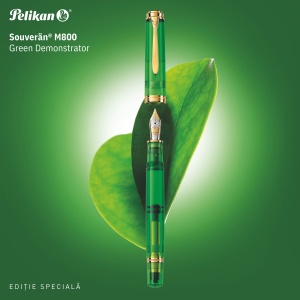 Stilou Souverän® M800 Green Demonstrator, penita F aur 18k, accesorii aur 24k