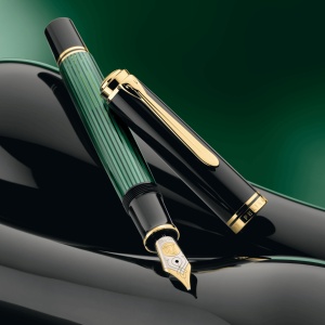 Stilou Souverän® Black Green M400, penita F aur 14k, accesorii placate aur 24k - Img 6