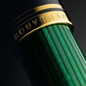 Stilou Souverän® Black Green M800, penita EF aur 18k, accesorii placate aur 24k - Img 2