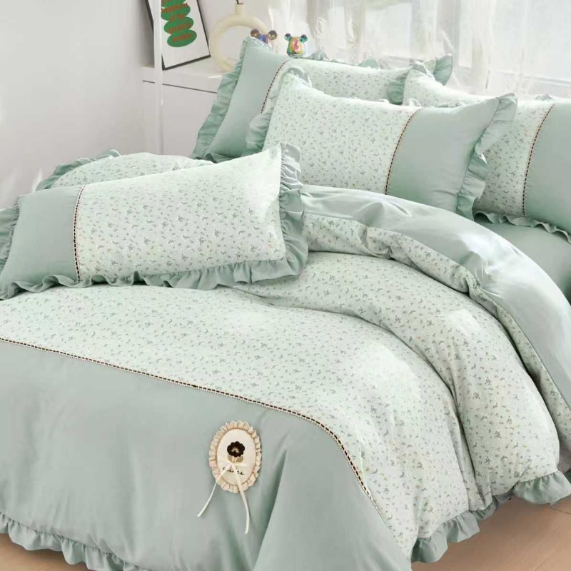 Lenjerie Finet cu Broderie si Volanase, 4 Piese Melor Aqua