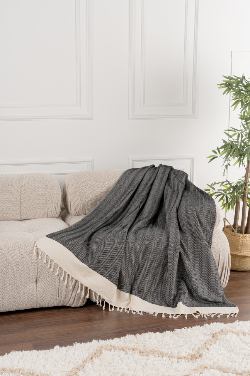 Cuvertura pentru Canapea Model Baliksirti Black - 1 | YEO