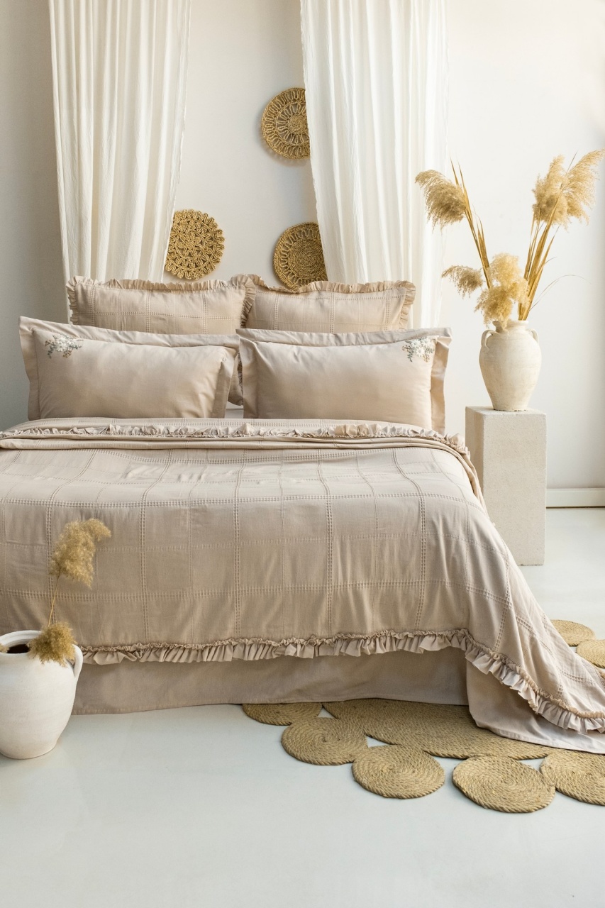 Set Cuvertura Pat Dublu Model Fiorella Beige